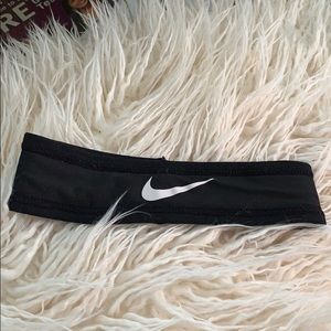 NWOT nike headband